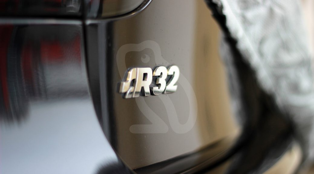 R32